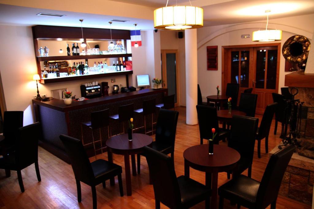 Hotel De Paris Τίρανα Εξωτερικό φωτογραφία